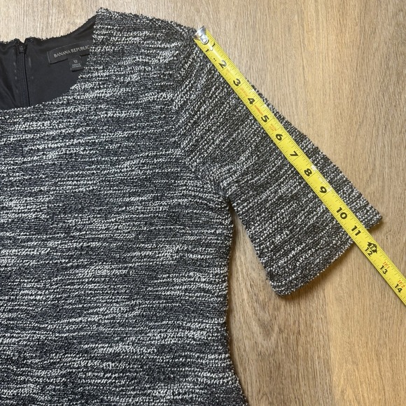 Banana Republic Knit Sheath Dress Sz 12 Marled Black White Tweed Short Sleeve - Picture 12 of 12